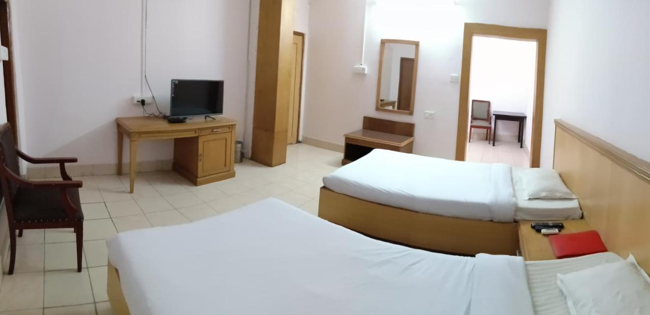The Regency Hotel Dibrugarh Kültér fotó