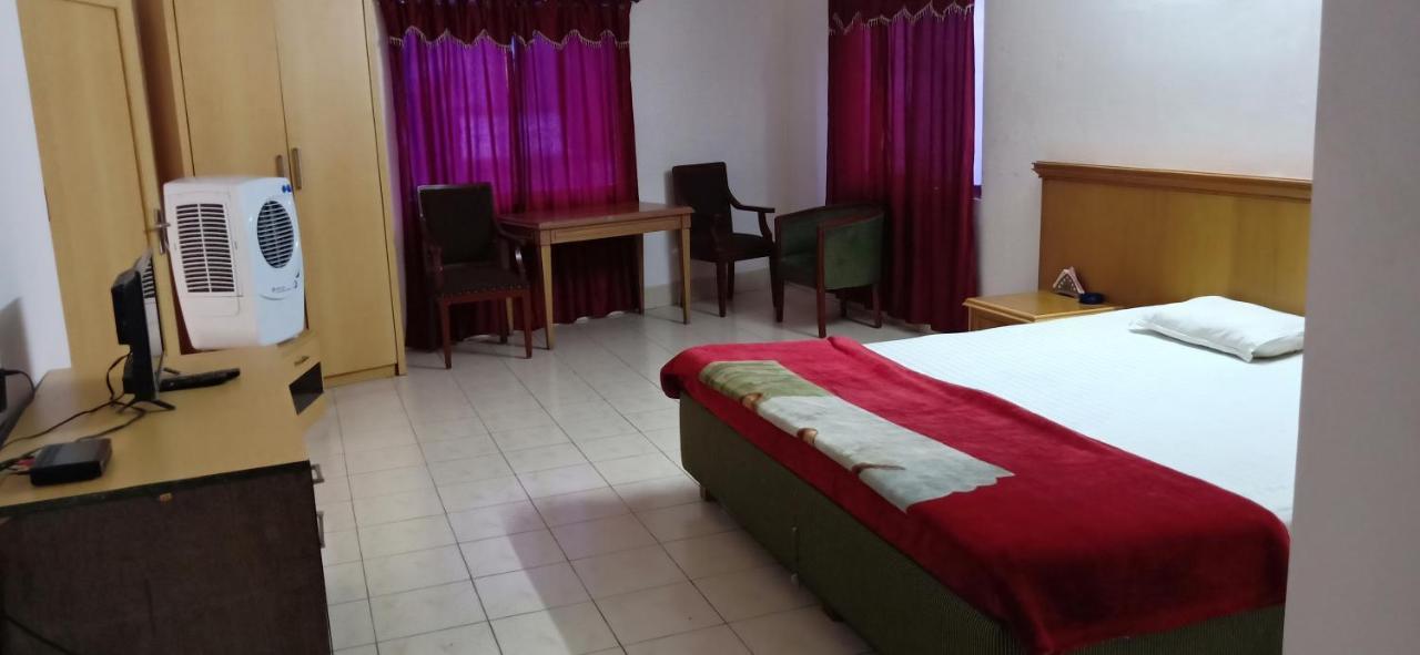 The Regency Hotel Dibrugarh Kültér fotó